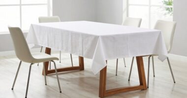 optimal dining space clearance