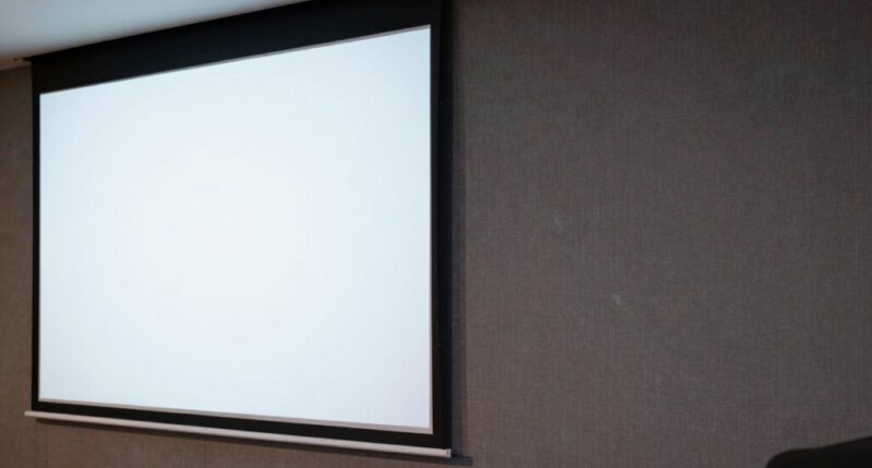 screen choice impacts projection