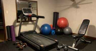inefficient home gym setup